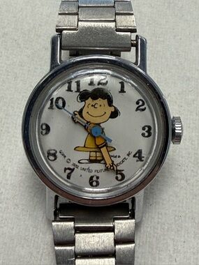 Vintage Peanuts Lucy Watch